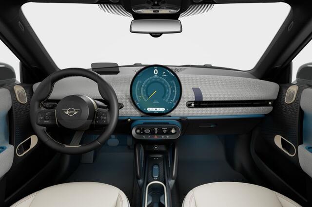 Mini COOPER 3-Deurs Cooper E Favoured L 40.7 kWh | 18 Inch Slide Spoke 2-tone | Opruimingsvoordeel