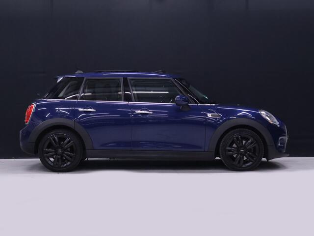 Mini COOPER 5-Deurs 1.5 Business [PANORAMADAK, NAVIGATIE, CRUISE CONTROL, BLUETOOTH, MULTIFUNCTIONEEL STUUR, AIRCO, LICHTMETALEN VELGEN]