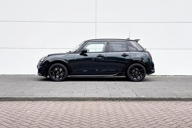 Mini COOPER 5-Deurs 1.5 C John Cooper Works XL