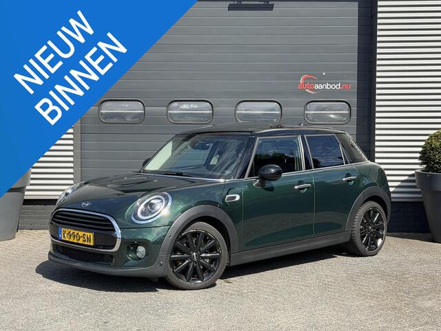 Mini COOPER 5-Deurs 1.5 Chili | Panoramadak | Navigatie | Parkeersensoren | Stoelverwarming | Climate Control |