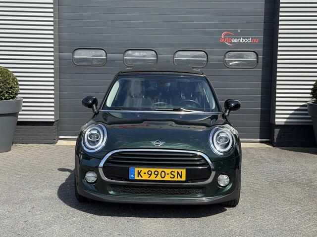 Mini COOPER 5-Deurs 1.5 Chili | Panoramadak | Navigatie | Parkeersensoren | Stoelverwarming | Climate Control |