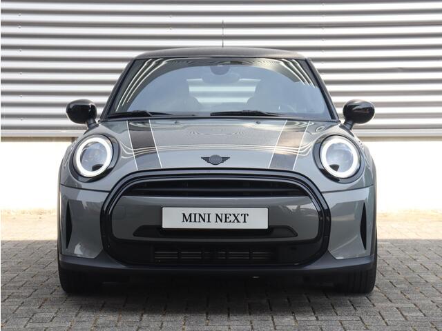 Mini COOPER 3-Deurs | Classic + Camera + Sportstoelen + Apple Carplay + Getint Glas + Climate Control + LED Koplampen + 17'' Tentacle Spoke Black