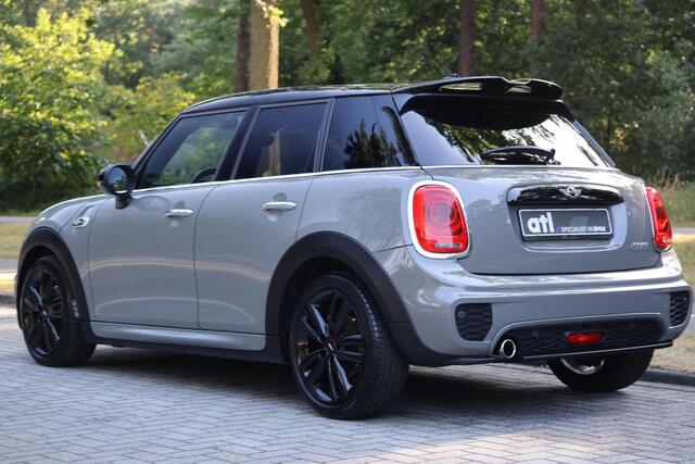 Mini COOPER 5-Deurs 1.5 Chili John Cooper Works | 1e eigenaar | Navi | Keyless | LED | Clima | Stoelwarming | Alarm | PDC | Etc.