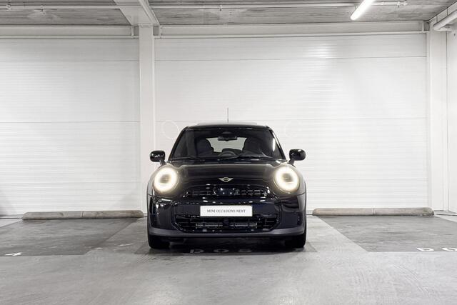 Mini COOPER 5-deurs Classic | Pakket M | Stuurwielverwarming | Harman/Kardon | Head-Up Display |