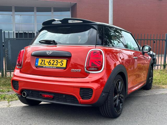 Mini COOPER 3-Deurs BWJ 2019 1.5 136 PK FULL LED | HALF LEDER | KEYLESS | NAVI | CLIMA | CRUISE | BLUETOOTH | LMV | PDC