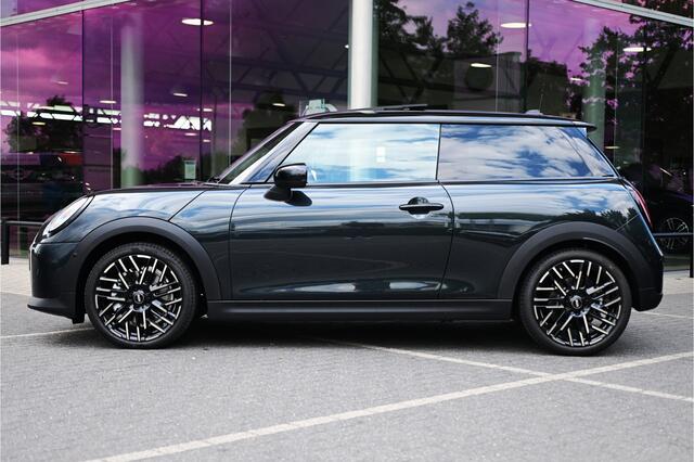 Mini COOPER Hatchback C Automaat / John Cooper Works / Pakket M / 17" JCW Sprint Spoke black