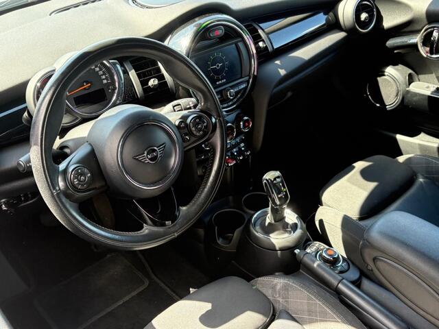 Mini COOPER 1.5 COOPER CHILI 136PK HALF-LEER NAVIGATIE CRUISE AIRCO LED PDC