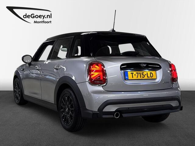 Mini COOPER 5-Deurs 1.5 Camden Edition Automaat