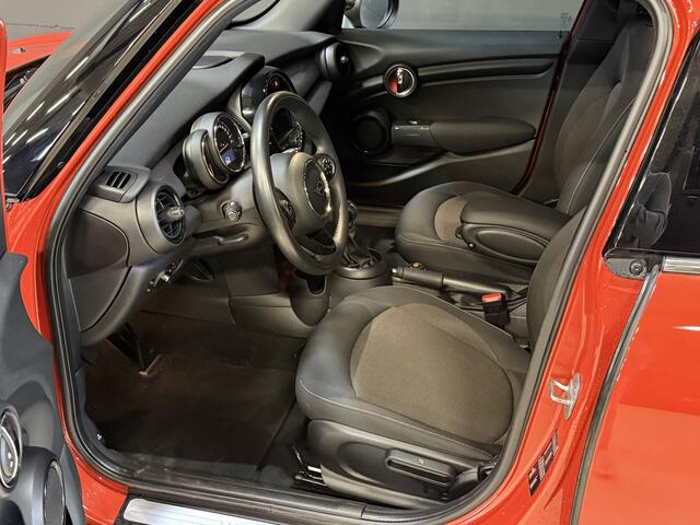 Mini COOPER 5-Deurs 1.5 Pepper | Keyless | Dealeronderhouden | All-Season
