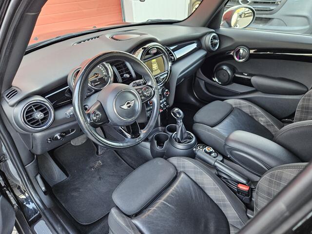 Mini COOPER 5-Deurs 1.5 Pepper Serious Business | Keyless | Rijklaar inclusief 1 jaar BOVAG garantie!