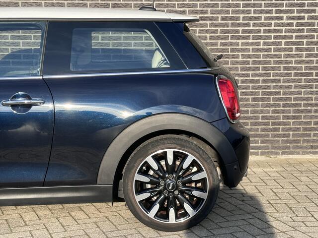 Mini COOPER 3-Deurs 1.5 Chili BUSINESS PLUS | CONNECTED NAVI PAKKET | DAK-SPIEGEL WIT |