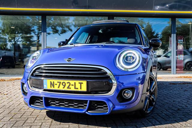 Mini COOPER 5-Deurs 1.5 Dalston Edition JCW PAKKET / PANO / SFEER