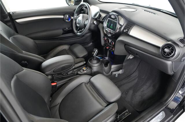 Mini COOPER 3-Deurs 1.5 Chili | Pano | Leder | Stl. verw. | PDC | Sportstoelen |
