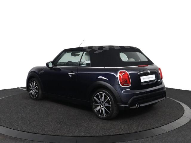 Mini COOPER Cabrio 1.5 Classic | Comfort Access | Achteruitrijcamera | Verwarmde voorstoelen | Head-Up Display | Adaptieve LED Koplampen | Sportstoelen | Stuurwielrand verwarmd |