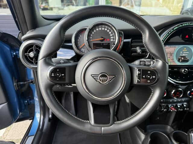 Mini COOPER 5-Deurs 1.5 Apple/Navi