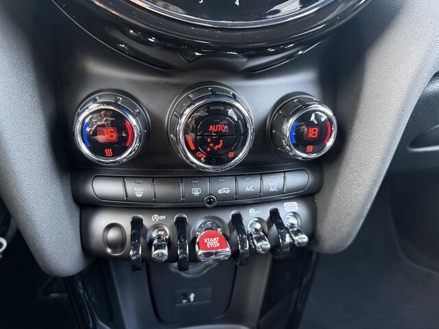 Mini COOPER 5-Deurs 1.5 Apple/Navi