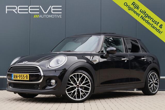 Mini COOPER 5-Deurs 1.5 Serious Business | JCW | Pano | Stoelverwarming | 18 Inch | LED | Keyless Entry | John Cooper Works pakket