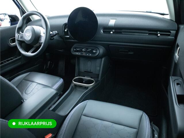 Mini COOPER 5-Deurs 1.5 C Black 5 drs. | Stoel- & Stuurverw. | Leer | Cruise | Camera | Navigatie | App. connect | 17"LMV | All season banden, Draadloze tel. lader, Led, DAB