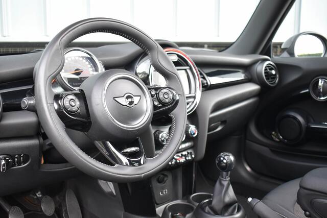 Mini COOPER 3-Deurs 1.5 Salt | Pano | Navi | Dealer onderhoud | NL AUTO | Airco