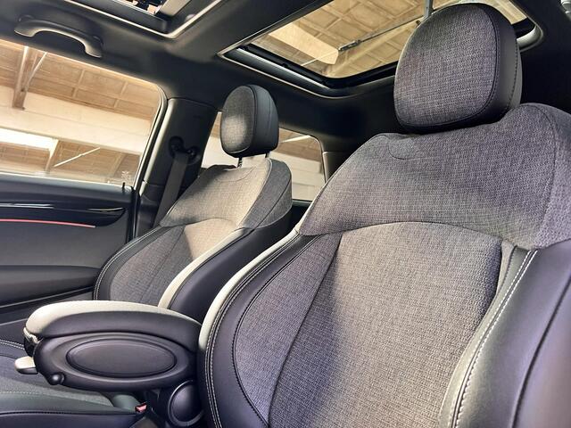 Mini COOPER 3-Deurs 1.5 Camden Edition | Panoramadak | Stuurwielverwarming | Keyless | LED | NL geleverd