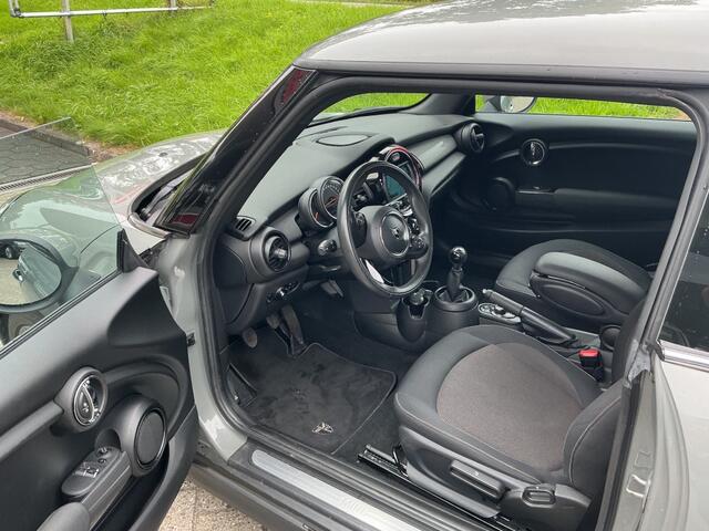 Mini COOPER 1.5 COOPER