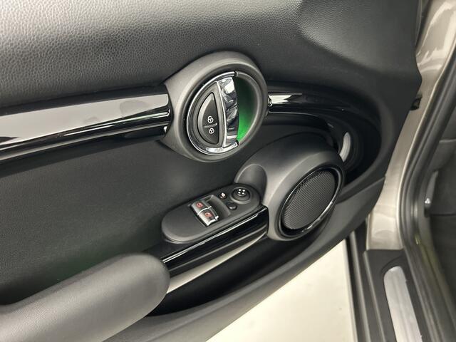 Mini COOPER MINI 1.5 Aut. Greenwich Ed. Pano-dak/Yours-Leer/Carplay/Climate