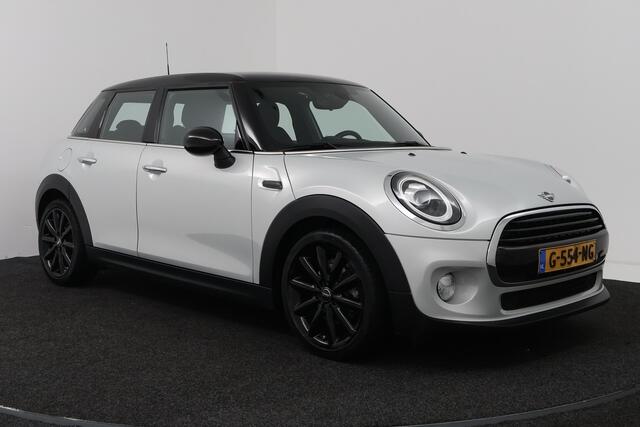 Mini COOPER 5-Deurs 1.5 Chili (NAVIGATIE, CRUISE CONTROL, PARKEERSENSOREN, CARPLAY)
