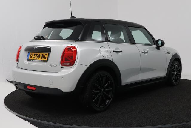 Mini COOPER 5-Deurs 1.5 Chili (NAVIGATIE, CRUISE CONTROL, PARKEERSENSOREN, CARPLAY)