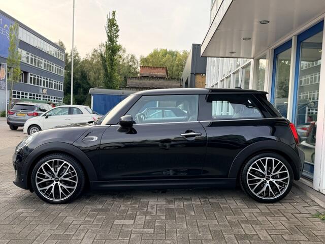 Mini COOPER 1.5 Cooper I Stoelverw. I Harman Kardon I Climate contr. I PDC