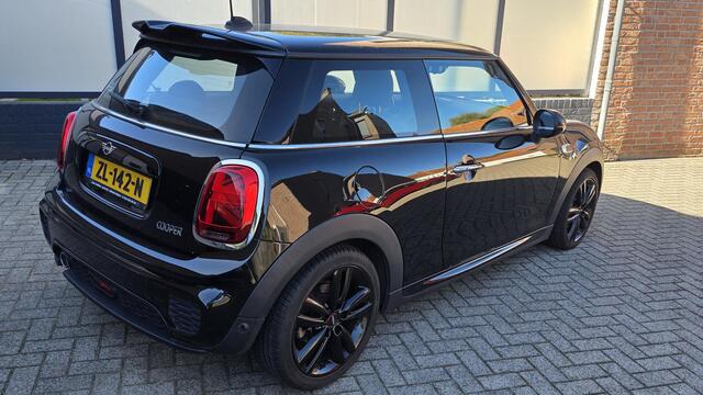 Mini COOPER 3-Deurs 1.5 Salt JCW John Cooper Works Navi, Led, Cruise, Pdc, Sport Pakket