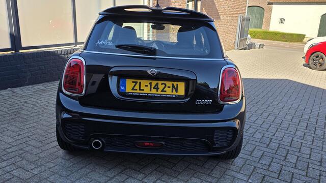 Mini COOPER 3-Deurs 1.5 Salt JCW John Cooper Works Navi, Led, Cruise, Pdc, Sport Pakket