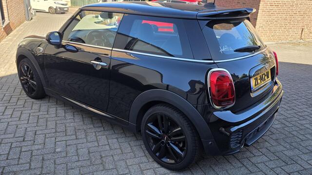 Mini COOPER 3-Deurs 1.5 Salt JCW John Cooper Works Navi, Led, Cruise, Pdc, Sport Pakket