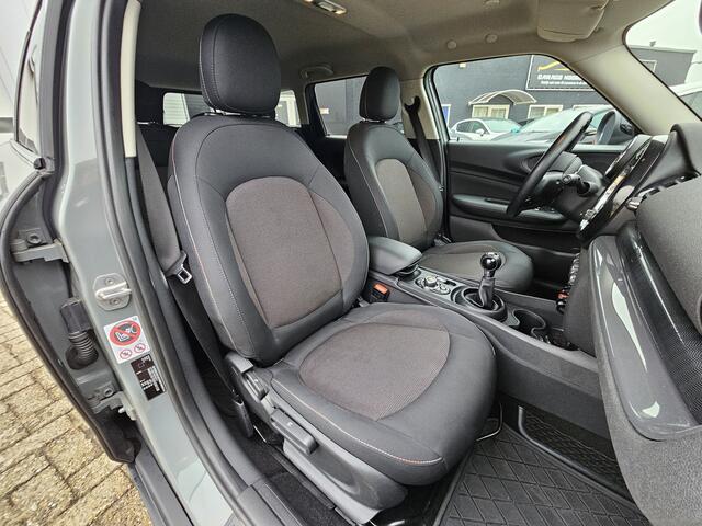 Mini COOPER CLUBMAN Mini 1.5 Pepper Business Plus NAVIGATIE|XENON LED|CRUISE CONTROL|KEYLESS GO&ENTRY|BLUE TOOTH|JOHN COOPER WORKS 18 INCH|DEALER ONDERHOUDEN|1e EIGENAAR Maandag tot Vrijdag geopend van 09.00 tot 20.00 uur en Zaterdag van 09.00 tot 18.00 uur
