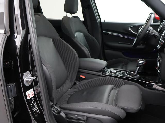 Mini COOPER CLUBMAN Mini S 2.0 JOHN WORKS JCW ALL4 231 PK AUT. + PANORAMA / CAMERA / CARPLAY
