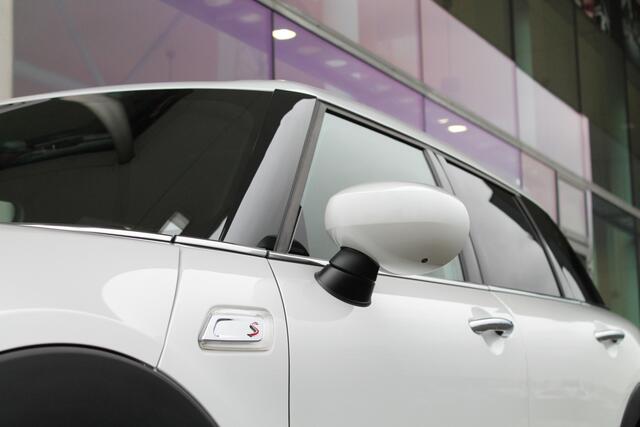 Mini COOPER CLUBMAN S Classic Automaat / Premium Pakket / Achteruitrijcamera / LED / Comfort Access / Comfortstoelen / Stoelverwarming