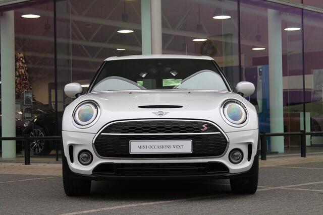 Mini COOPER CLUBMAN S Classic Automaat / Premium Pakket / Achteruitrijcamera / LED / Comfort Access / Comfortstoelen / Stoelverwarming
