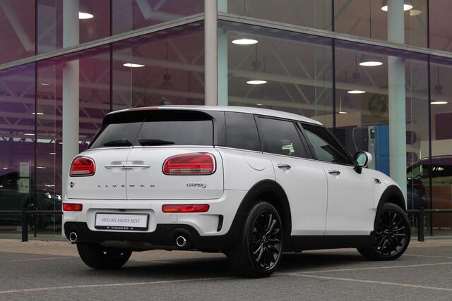 Mini COOPER CLUBMAN S Classic Automaat / Premium Pakket / Achteruitrijcamera / LED / Comfort Access / Comfortstoelen / Stoelverwarming
