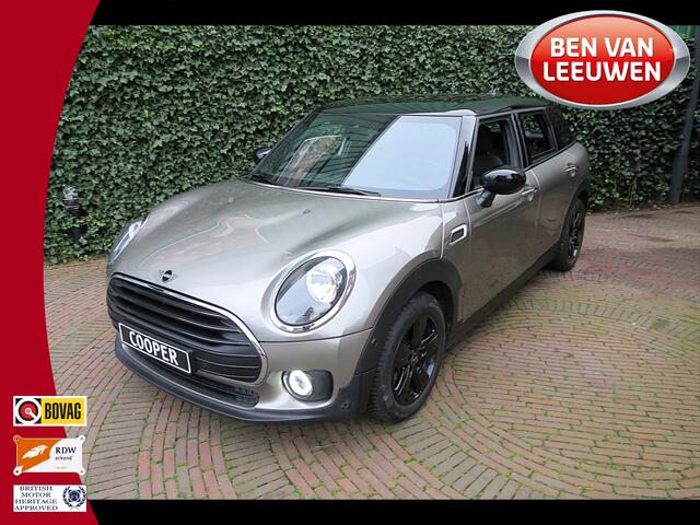 Mini COOPER CLUBMAN 1.5 F54 LCI automaat met Navi, BT, Park.ass, cruise en 16"