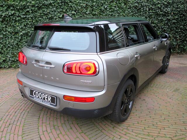 Mini COOPER CLUBMAN 1.5 F54 LCI automaat met Navi, BT, Park.ass, cruise en 16"