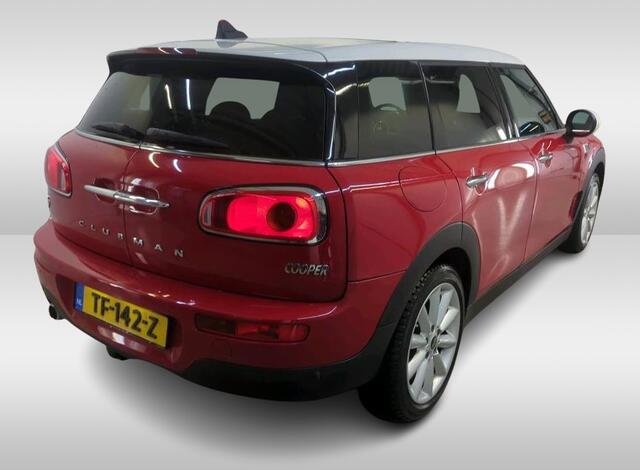 Mini COOPER CLUBMAN Mini 1.5 136PK Business Edition / Panoramadak / Trekhaak / Pdc.V+A / Airco-ecc. / Pepper uitv. / Apk jul-2026