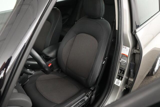 Mini COOPER CLUBMAN 1.5 Pepper | Navigatie | Cruise control | Keyless | PDC | Bluetooth | Climate control | Chrome Line