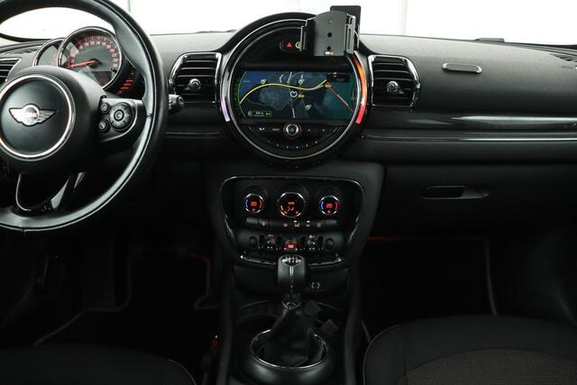 Mini COOPER CLUBMAN 1.5 Pepper | Navigatie | Cruise control | Keyless | PDC | Bluetooth | Climate control | Chrome Line