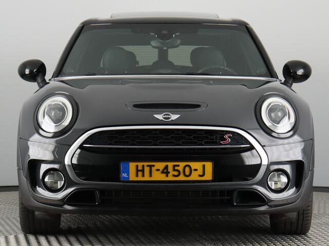 Mini COOPER CLUBMAN Mini 2.0 S Chili Serious Business (NL-Auto / Panodak / Leder / Led / Sportstoelen / Climate / Cruise / Navi)