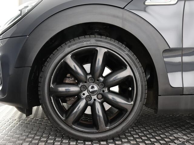 Mini COOPER CLUBMAN Mini 2.0 S Chili Serious Business (NL-Auto / Panodak / Leder / Led / Sportstoelen / Climate / Cruise / Navi)