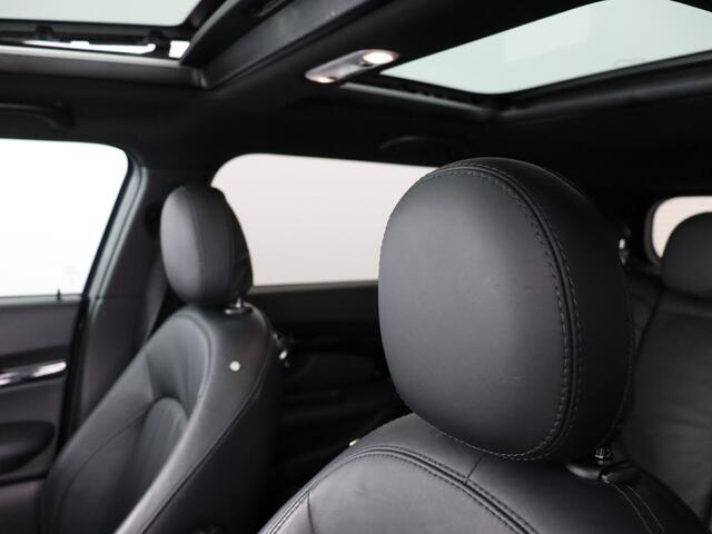 Mini COOPER CLUBMAN Mini 2.0 S Chili Serious Business (NL-Auto / Panodak / Leder / Led / Sportstoelen / Climate / Cruise / Navi)