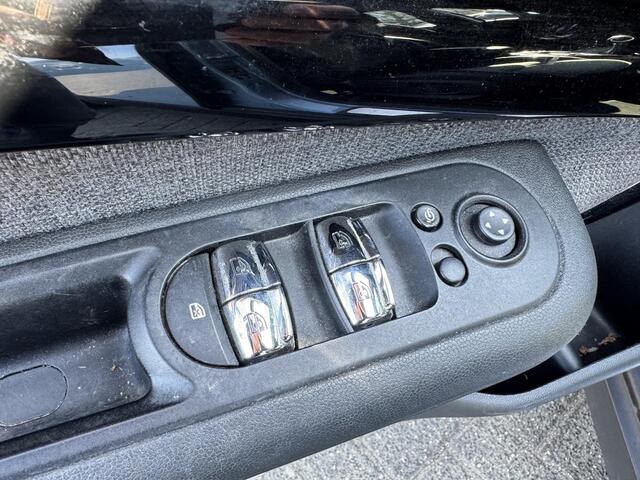 Mini COOPER CLUBMAN Mini 1.5 Salt Business | Head-Up Display | Keyless Entry | Navigatie | Parkeersensoren |