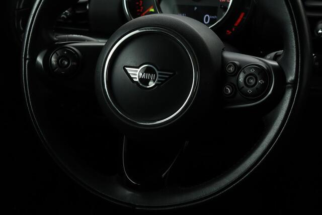 Mini COOPER CLUBMAN 1.5 Business | Full LED | Keyless | Navigatie | Climate control | Half leder | Bluetooth | PDC | Cruise control