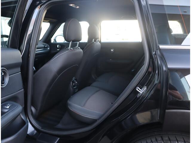 Mini COOPER CLUBMAN Mini 1.5 136 PK Business Edition Automaat