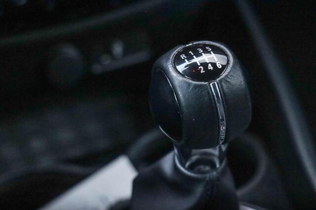 Mini COOPER CLUBMAN 1.5 Business 136pk | Navigatie | 17 inch