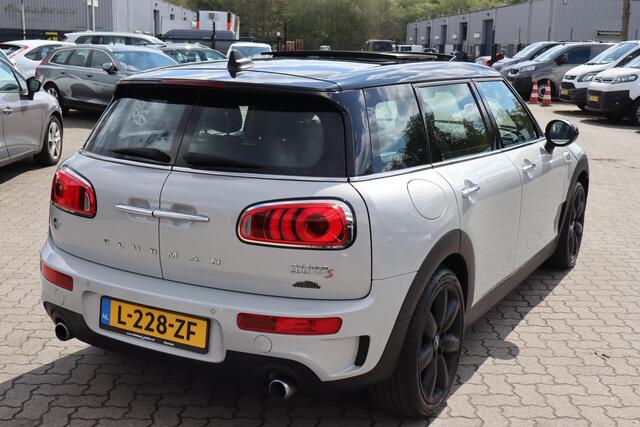 Mini COOPER CLUBMAN Mini 2.0 S Chili Serious Business Panoramadak, Schuif- kanteldak, Stoelverwarming, Navigatie, JCW interieur, Apple Carplay